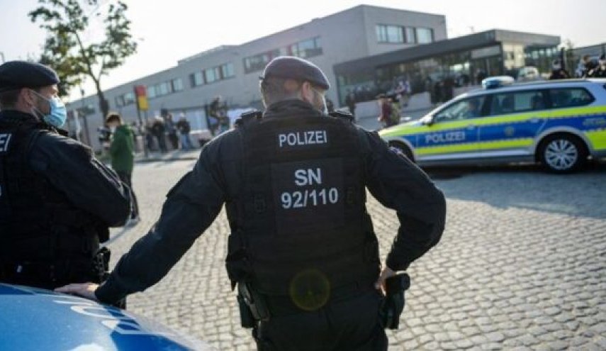ألمانيا توقف عشرات المهاجرين السوريين على حدود التشيك 