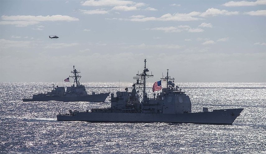 سفينتان حربيتان امريكيتان تعبران مضيق تايوان والصين تحذرهما