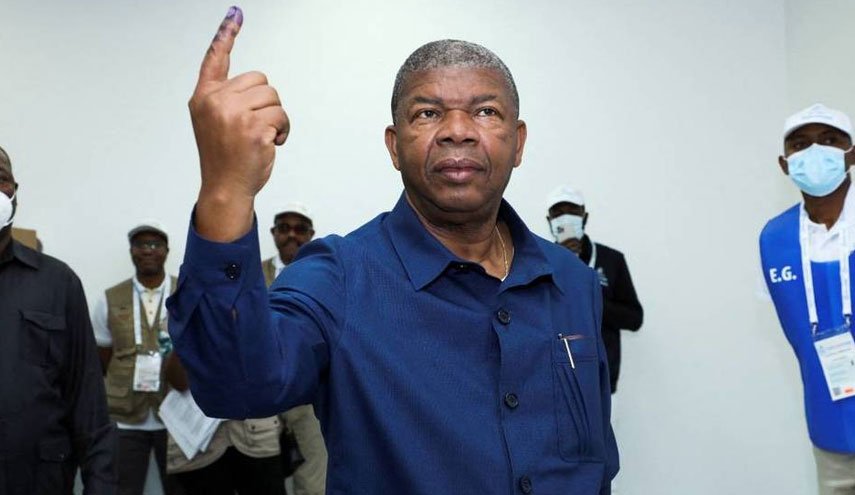 فوز الحزب الحاكم في أنغولا بالانتخابات التشريعية 