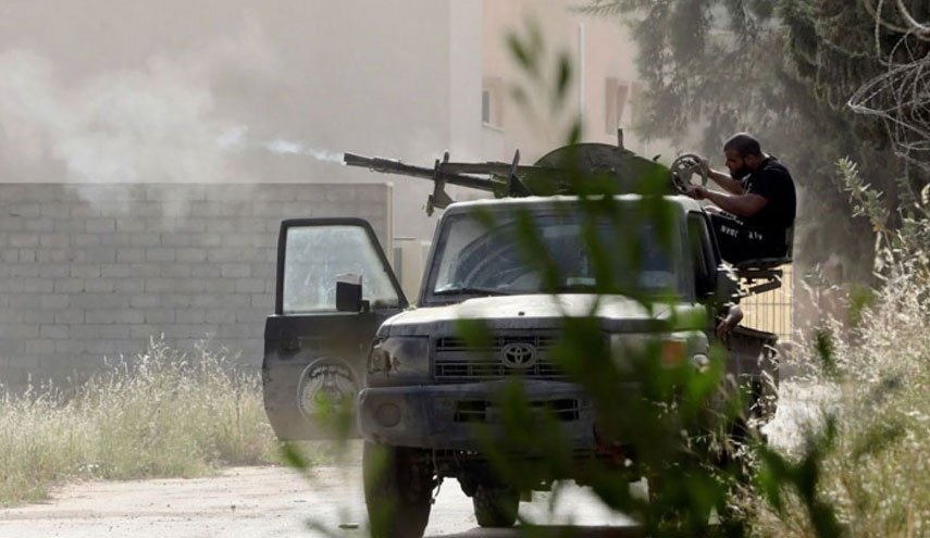  مقتل طفل وإصابة 4 آخرين فى اشتباكات طرابلس الليبية
