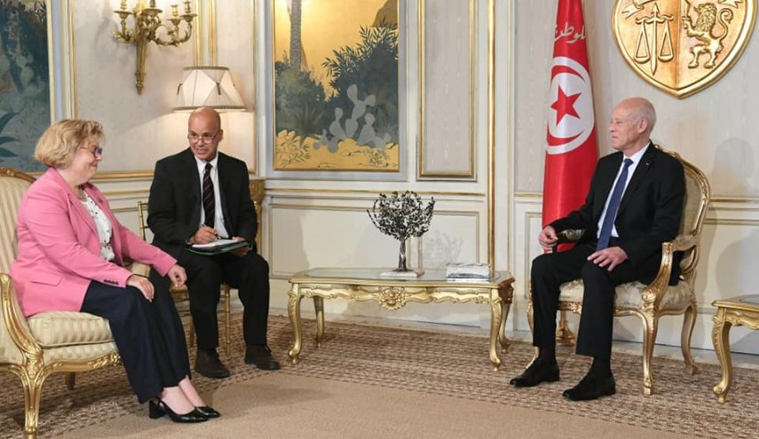 واشنطن تربط شراكتها مع تونس بـ