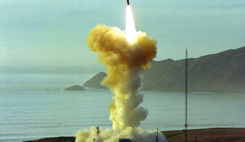 ارتش آمریکا موشک قاره پیما آزمایش می‌کند 