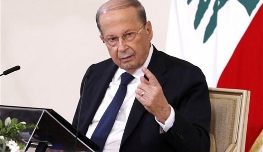 الرئيس اللبناني يحذر من مؤامرة على النظام والرئاسة والدستور