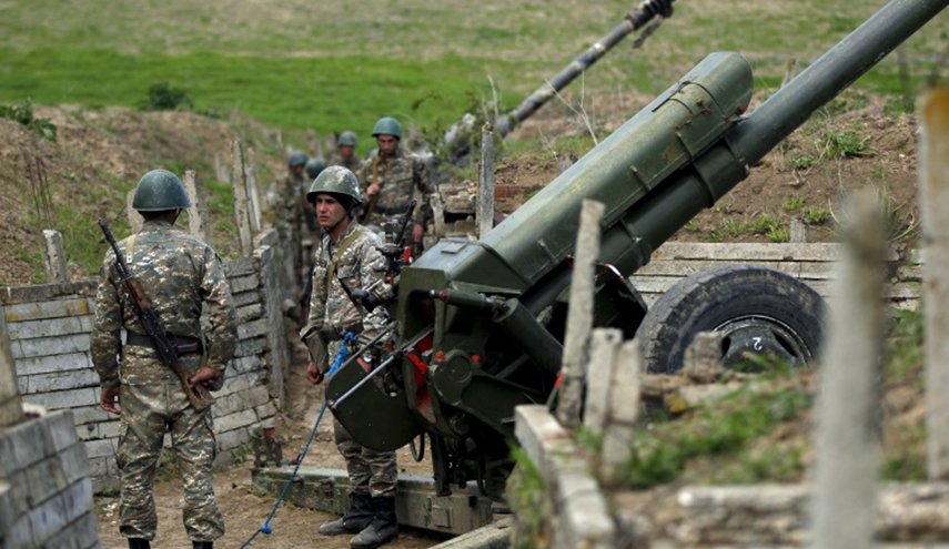 تجدد الاشتباكات بين أذربيجان وأرمينيا وعشرات القتلى من الطرفين