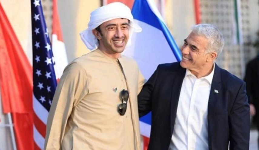 وزير الخارجية الإماراتي يصل تل أبيب في زيارة رسمية

