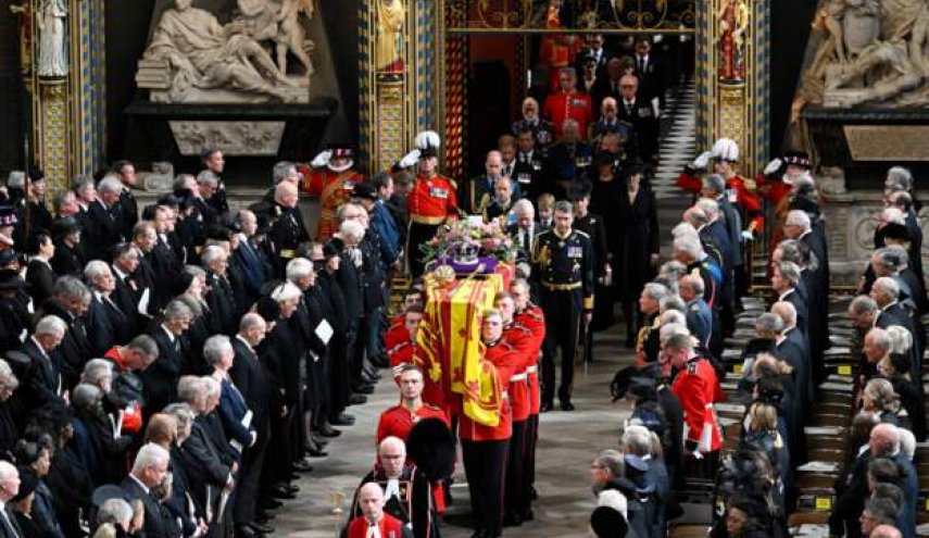 جنازة الملكة.. بريطانيا تشيع جثمان إليزابيث الثانية