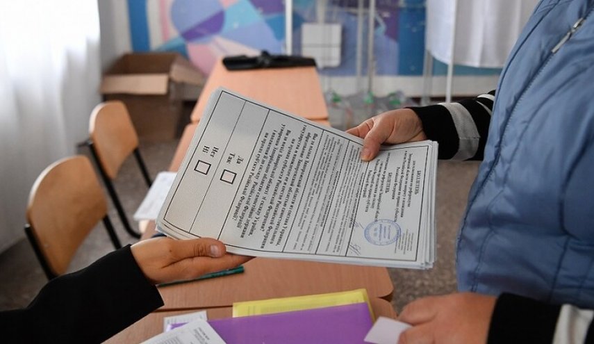 انطلاق عملية التصويت في استفتاء انضمام دونيتسك ولوغانسك وزابوروجيا وخيرسون إلى روسيا