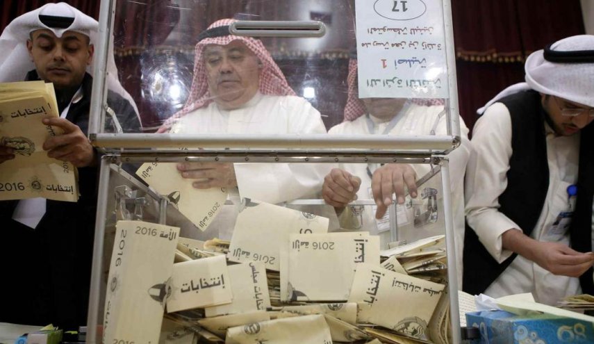 الكويت.. ضبط مرشح في ثاني واقعة شراء أصوات لانتخابات البرلمان