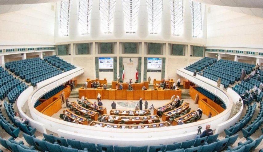 المرأة بالكويت تستعيد حضورها في المجلس