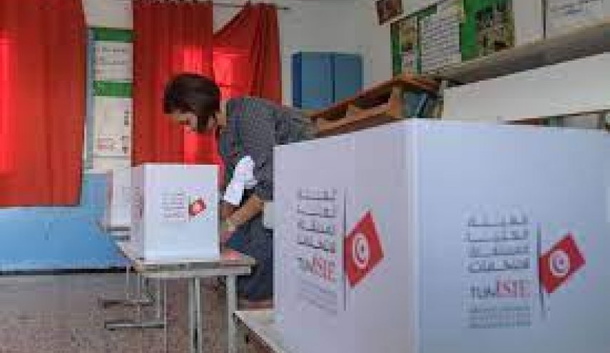 تونس تترقب قانونا انتخابيا جديدا خلال ساعات