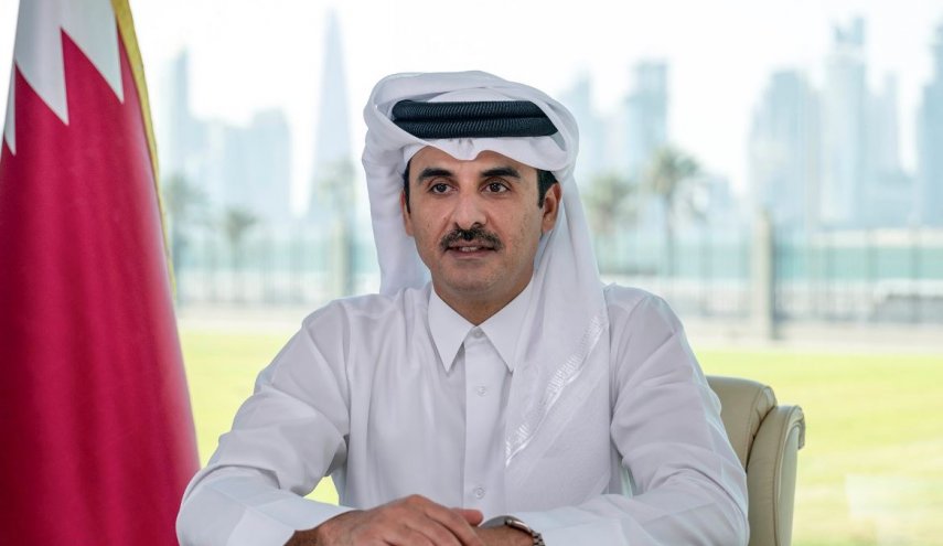 أمير قطر في اتصال هاتفي مع الرئيس الأوكراني يدعو الى حل الأزمة عبر الحوار