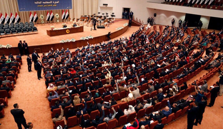 پارلمان عراق فردا برای انتخاب رئیس جمهور تشکیل جلسه می دهد+ اسامی نامزدها