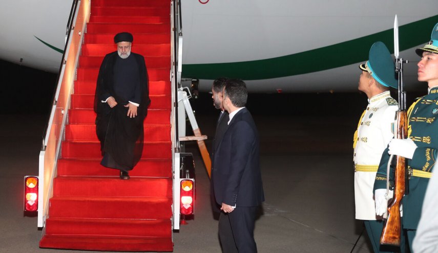 الرئيس الايراني يصل الى آستانا للمشاركة في قمة منظمة 