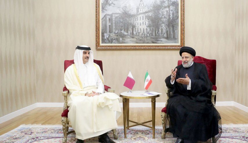 رئيسي يلتقي أمير قطر