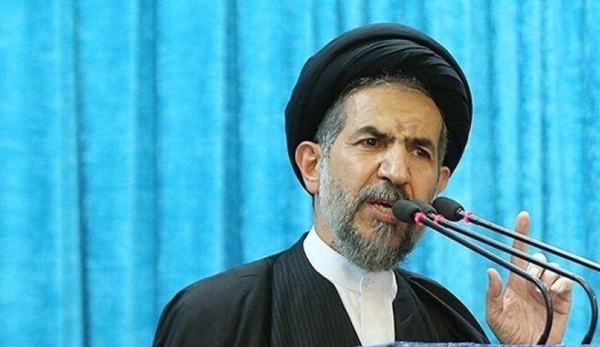 خطيب جمعة طهران: العدو يسعى لتدمير التضامن وانهيار النظام الاجتماعي
