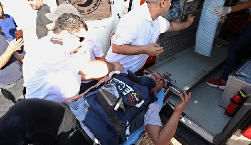 زخمی شدن 5 خبرنگار فلسطینی به ضرب گلوله نظامیان اسرائیلی
