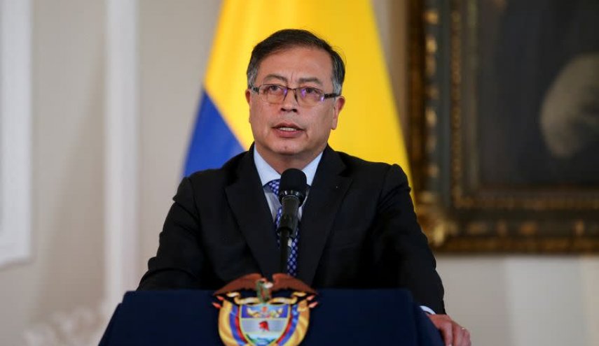 رئیس‌جمهوری کلمبیا: آمریکا در حال ویران کردن اقتصاد جهان است
