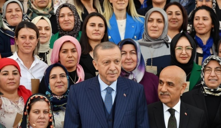 پیشنهاد اردوغان برای اصلاح قانون اساسی ترکیه و برگزاری همه پرسی درباره «حجاب»  