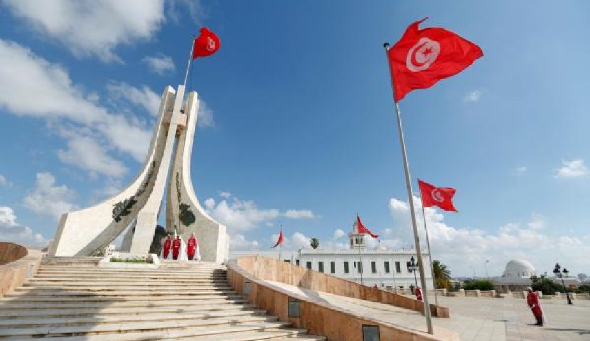 تونس تجمد أصول 26 شخصا بقرار من لجنة مكافحة الإرهاب