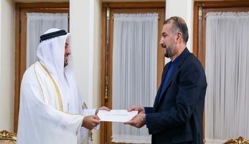 مساعد وزير الخارجية القطري يسلم رسالة إلى أميرعبداللهيان