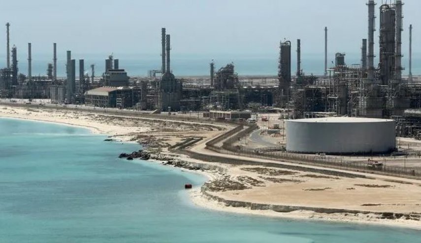 الكشف عن ما تم نهبه من ثروات اليمن النفطية والغازية خلال أشهر الهدنة المؤقتة