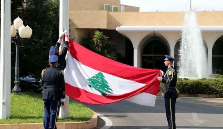 إقفال أجنحة قصر بعبدا الخاصة برئيس الجمهورية وإنزال العلم اللبناني ورفع الصور الرسمية له