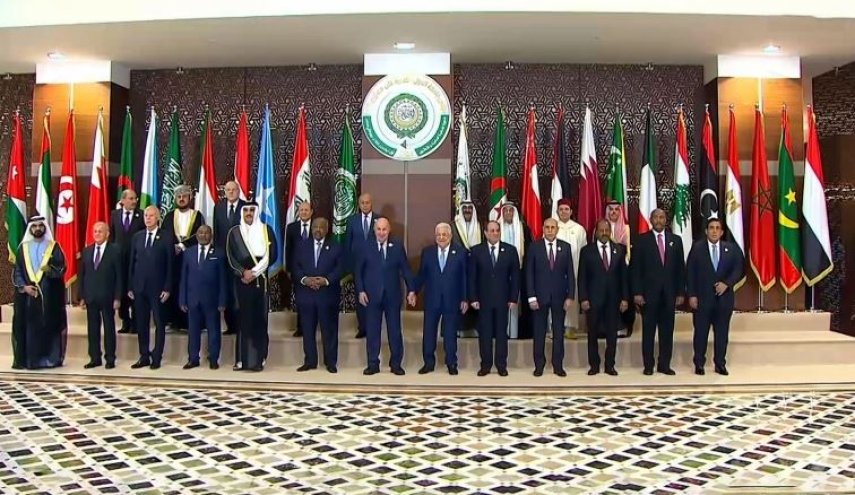 قمة الجزائر تعلن دعمها لحكومة السوداني ولاستقرار الشعب العراقي