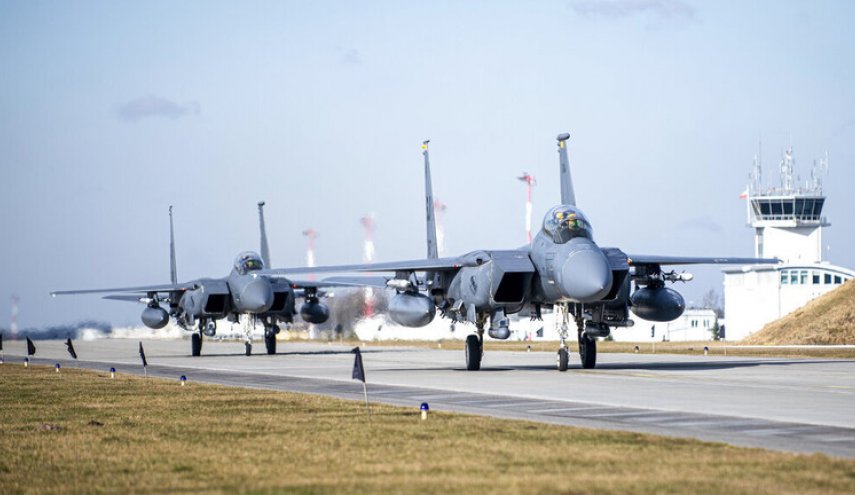 الدفاع البولندية: سنوسع القاعدة الجوية الأمريكية وسط البلاد