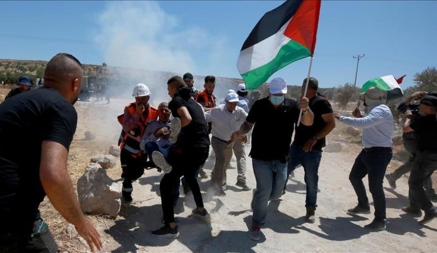 إصابة فلسطيني خلال تفريق قوات الاحتلال مسيرات منددة بالاستيطان
