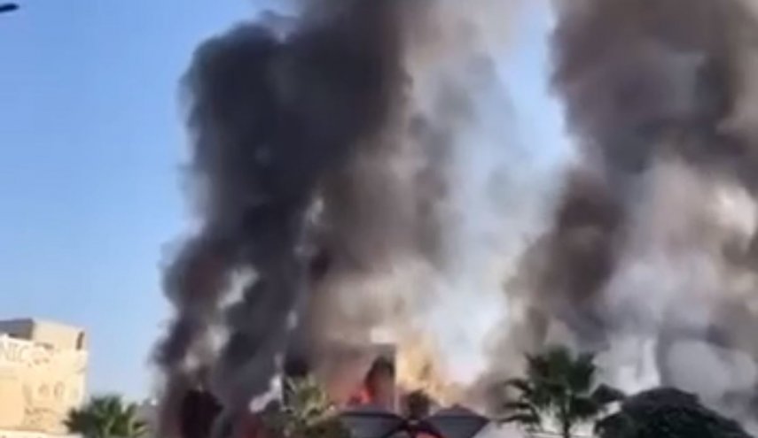  حريق هائل يلتهم فندق كرستال في أربيل