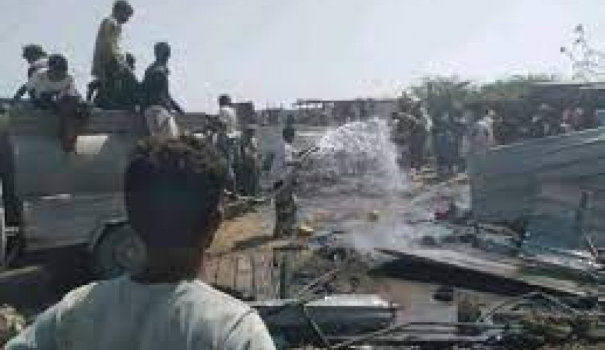 اليمن: حريق في مخيم الجشة جنوب الحديدة.. والسبب غير معلوم 