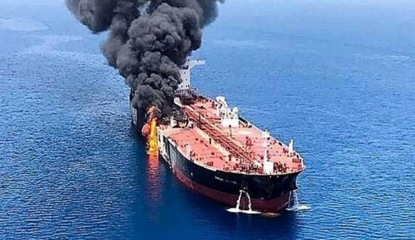 حمله پهپادی به نفتکش صهیونیستی نزدیک عمان/ فرمانده ناوگان پنجم نیروی دریایی آمریکا: از حادثه کشتی تجاری آگاهیم