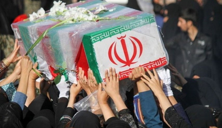 فیلم/ حماسه حضور مردم اصفهان در تشییع پیکر ۳ شهید حافظ امنیت