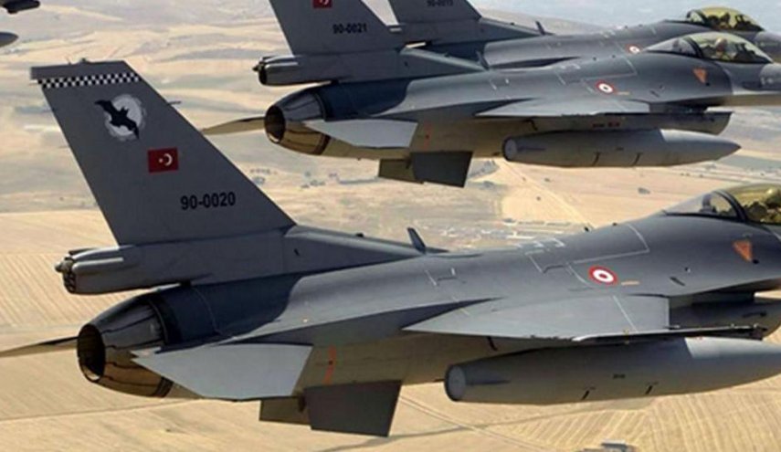 تركيا تشن 25 غارة جوية على مناطق شمال العراق وسوريا