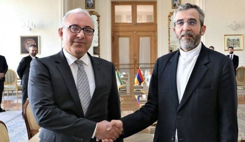دبلوماسي ارميني يشيد بمواقف إيران الداعمة لوحدة أراضي بلاده