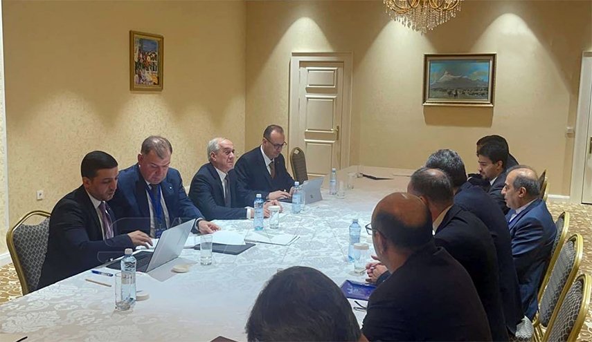 لقاء يجمع الوفدين السوري والإيراني في آستانا