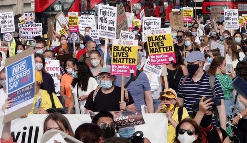 دستاویز حزب حاکم انگلیس برای منصرف کردن پرستاران از اعتصاب