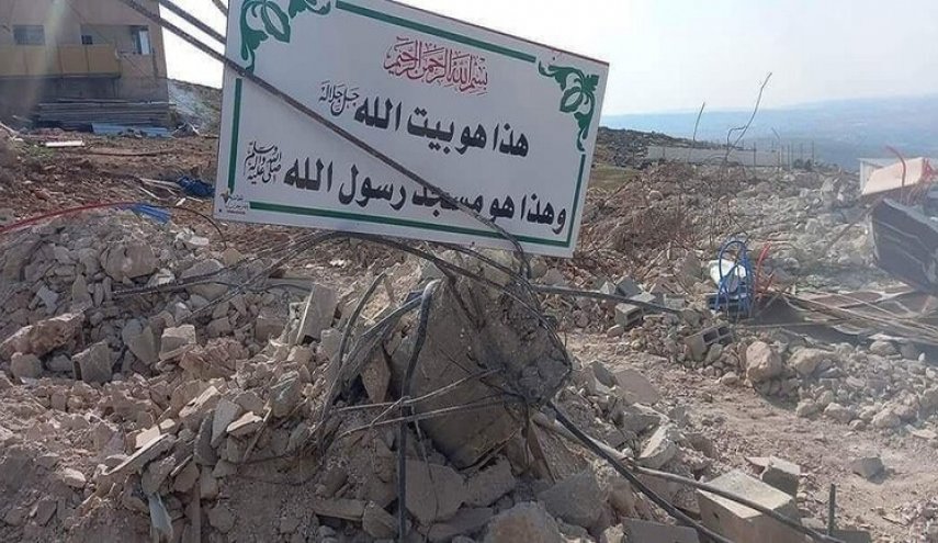 اشغالگران مسجدی را در الخلیل تخریب کردند