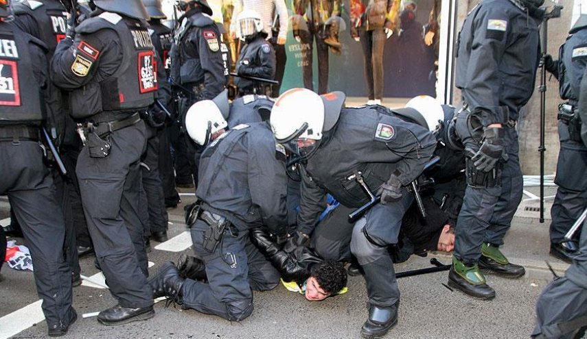 ألمانيا.. الشرطة تشن حملة اعتقالات كبيرة ضد شبكة متهمة بمحاولة انقلاب