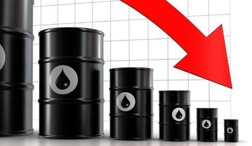 کاهش چشمگیر بهای جهانی نفت به پایین سطح در سال 2022