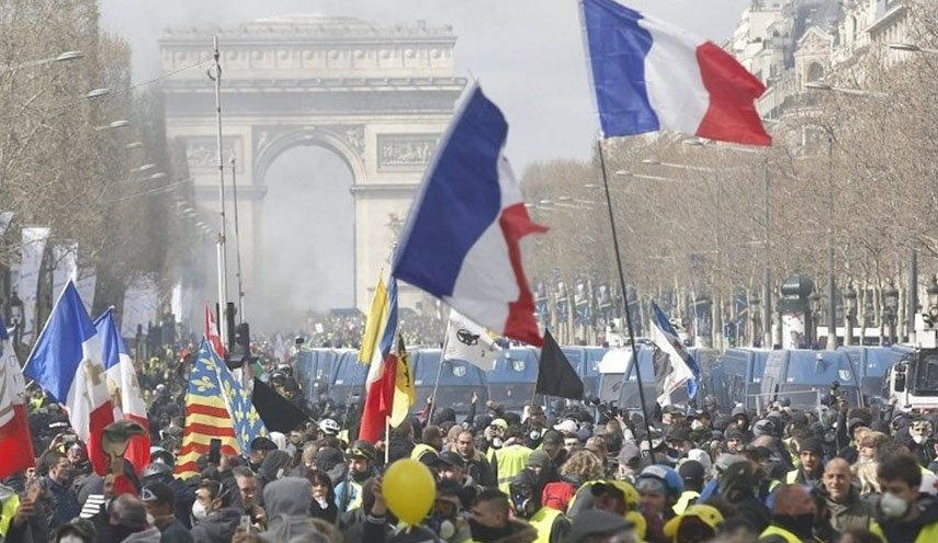 هشدار بزرگترین اتحادیه کارگری درباره موج اعتراضات گسترده در فرانسه 