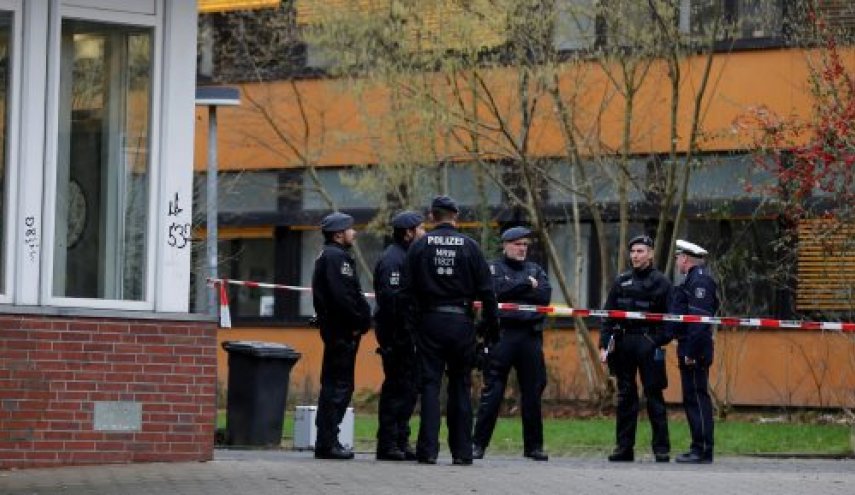 الشرطة الألمانية: مسلح يقتل امرأة بمحطة إذاعية ويحتجز رهائن بمركز تجارى بدريسدن