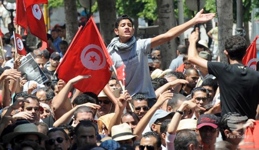 تظاهرات گسترده در تونس نتیجه انباشت خشم مردم از قیس سعید
