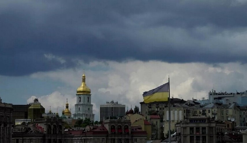  إطلاق صفارات الإنذار تحسبا من غارات جوية في أنحاء أوكرانيا..زيلينسكي يستنجد
