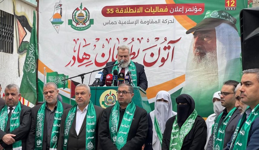 مهرجان مركزي لإحياء انطلاقة ’حماس’ الـ35 في ساحة الكتيبة بغزة