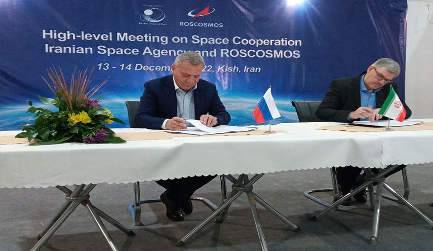 ايران توقع اتفاقا للتعاون في مجال الصناعات الفضائية مع روسيا