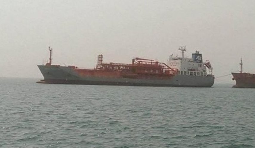 ائتلاف سعودی ۲ نفتکش یمن را توقیف کرد