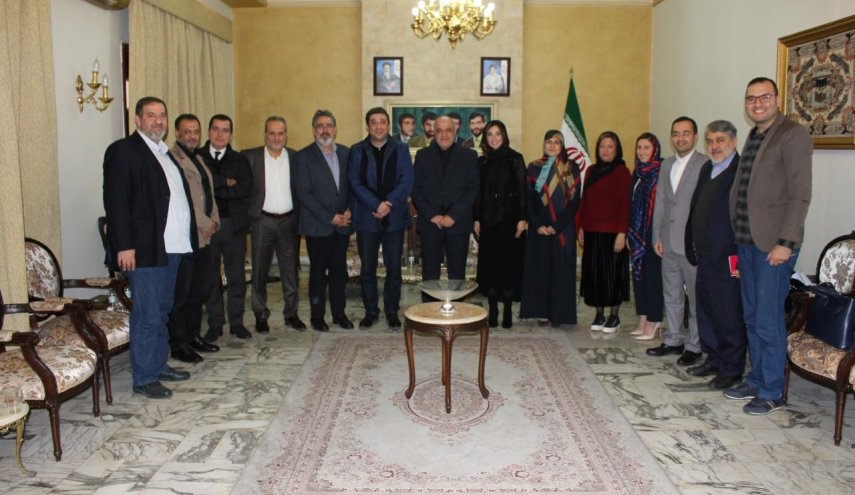 السفير الإيراني في بيروت يلتقي مجموعة من الصحافيين اللبنانيين