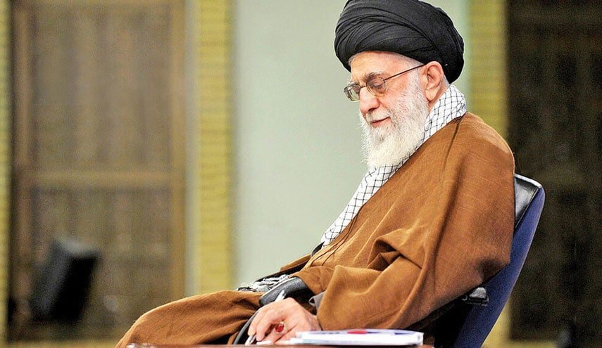 قائد الثورة الاسلامية يعزي برحيل آية الله السيد صادق الروحاني