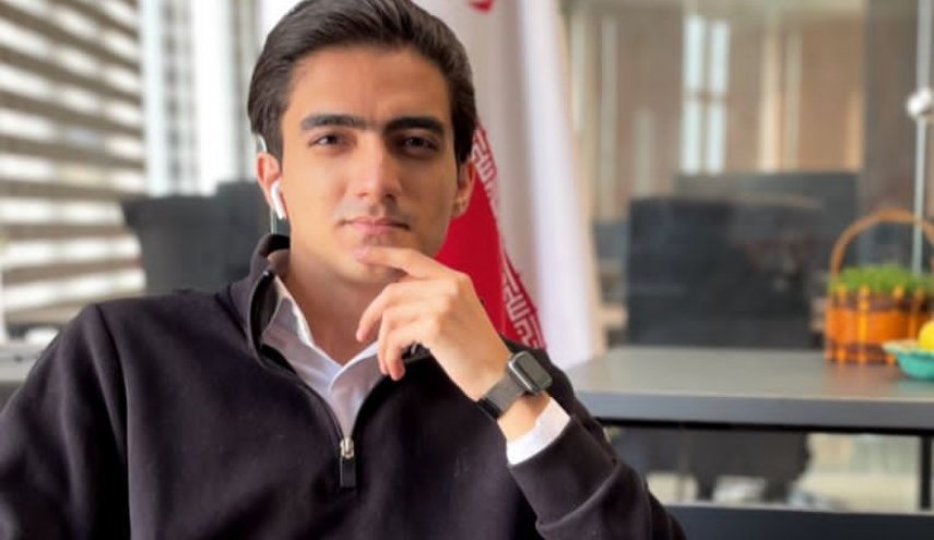 اختيار شاب ايراني كأصغر رجل أعمال في جمعية إنجازات الهند